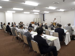 行請舎講演会の様子
