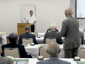 行請舎講演会の様子