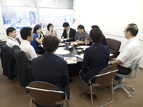 行請舎講演会の様子